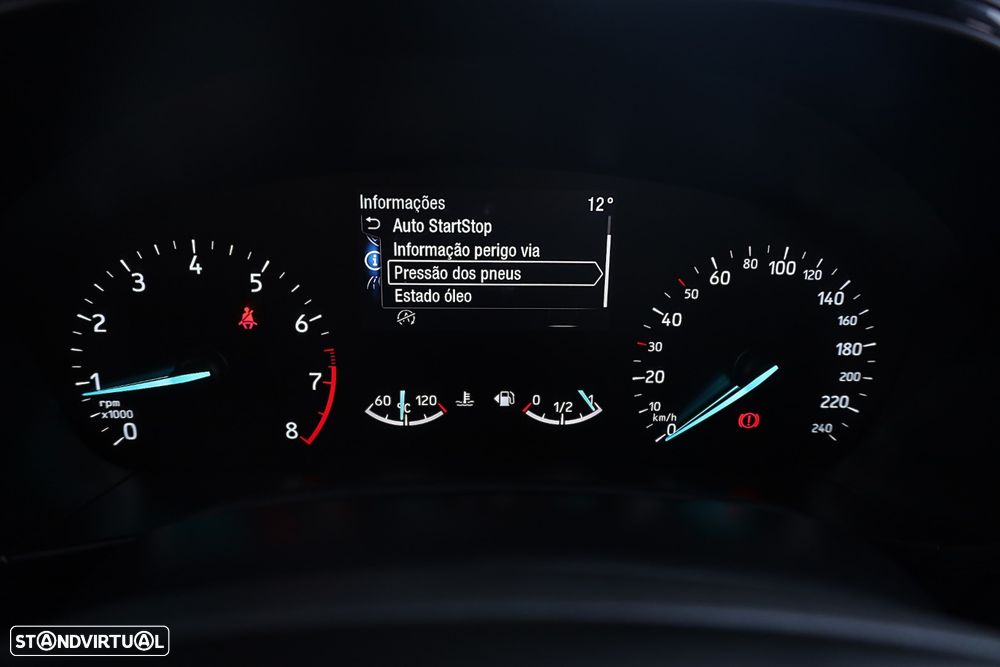 Ford Focus SW 1.0 EcoBoost MHEV ST-Line X - 43