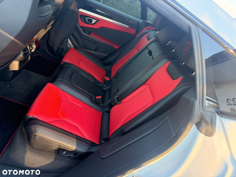 Lamborghini Urus Standard - 29