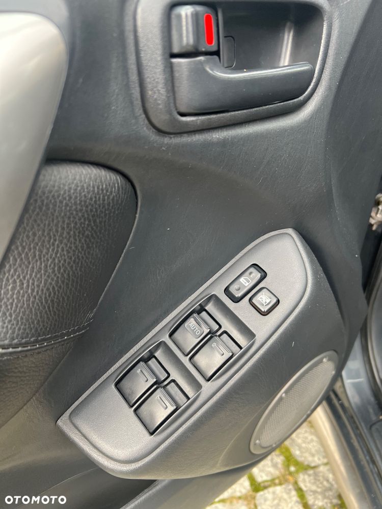 Toyota RAV4 2.0 D-4D Prestige - 10