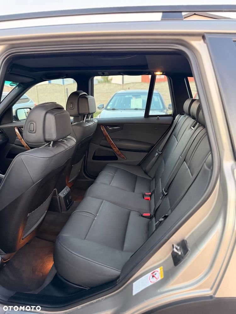 BMW X3 xDrive20i Edition Exclusive - 7