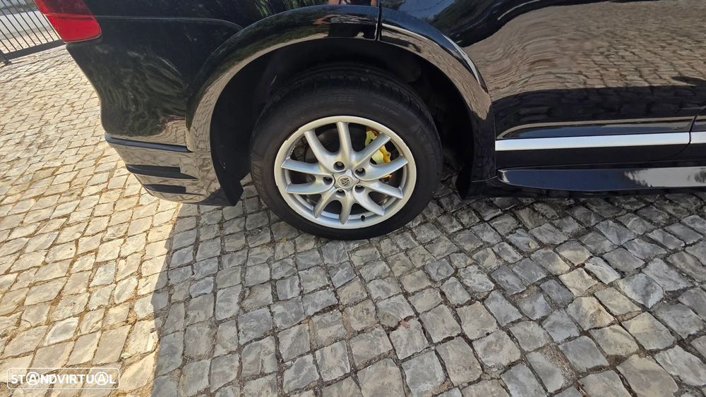 Porsche Cayenne - 21