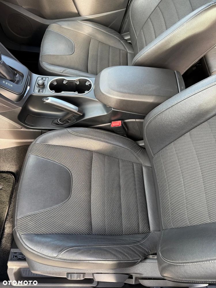 Ford Kuga 2.0 TDCi 4WD Titanium Plus - 24