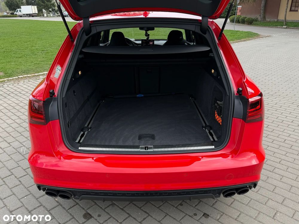 Audi S6 Avant - 15