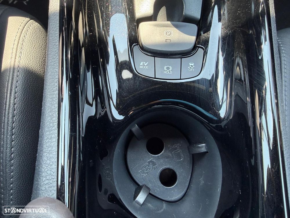 Toyota C-HR 1.8 Hybrid Exclusive - 29