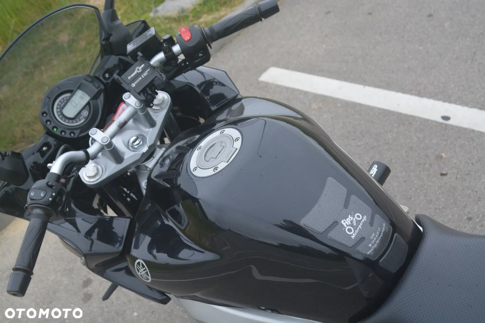 Yamaha FZ6 - 17