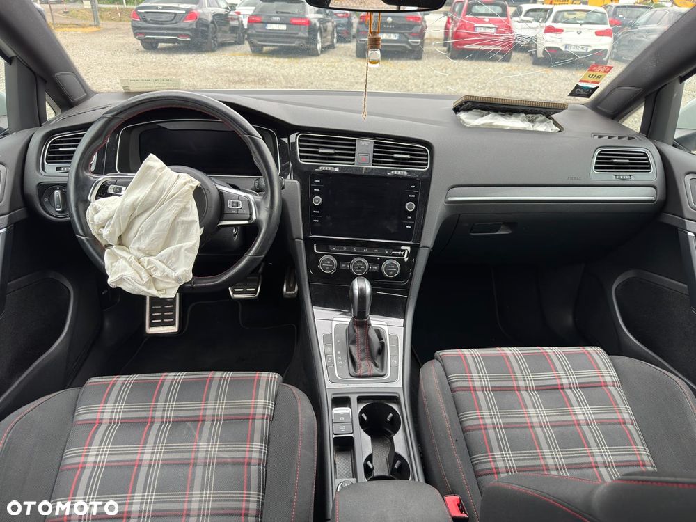Volkswagen Golf GTI 2.0 TSI OPF DSG Performance - 11