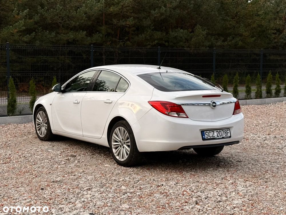 Opel Insignia - 22