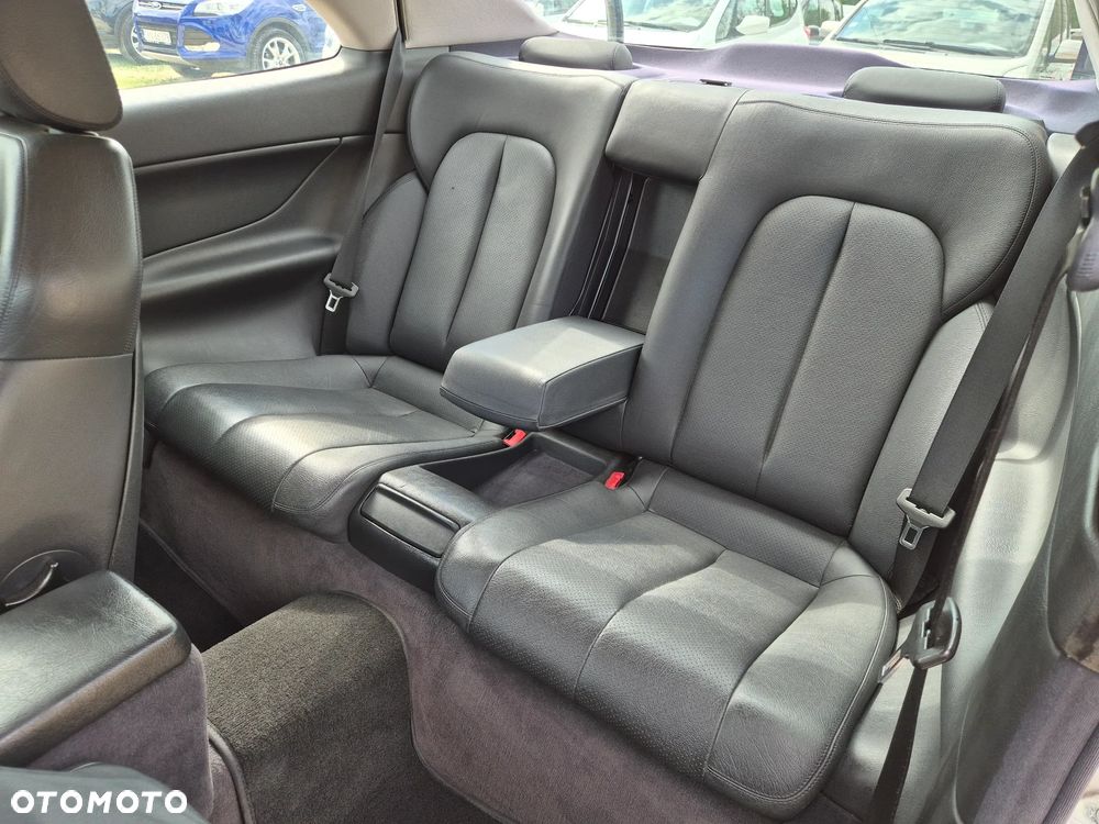 Mercedes-Benz CLK - 11
