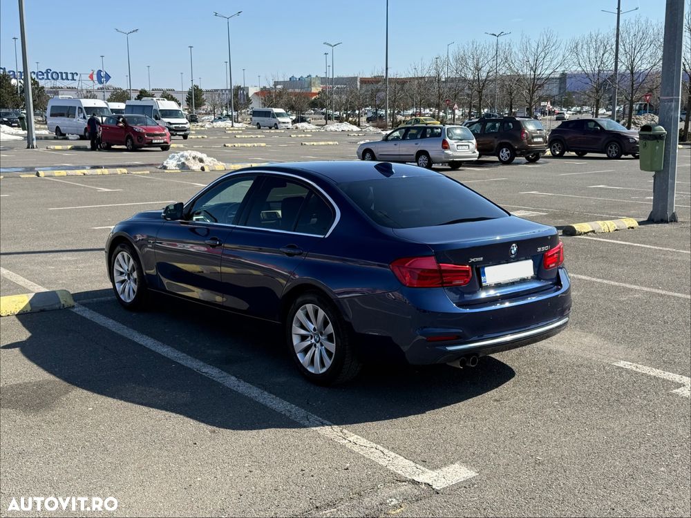 BMW Seria 3 330i xDrive AT Luxury Line - 15