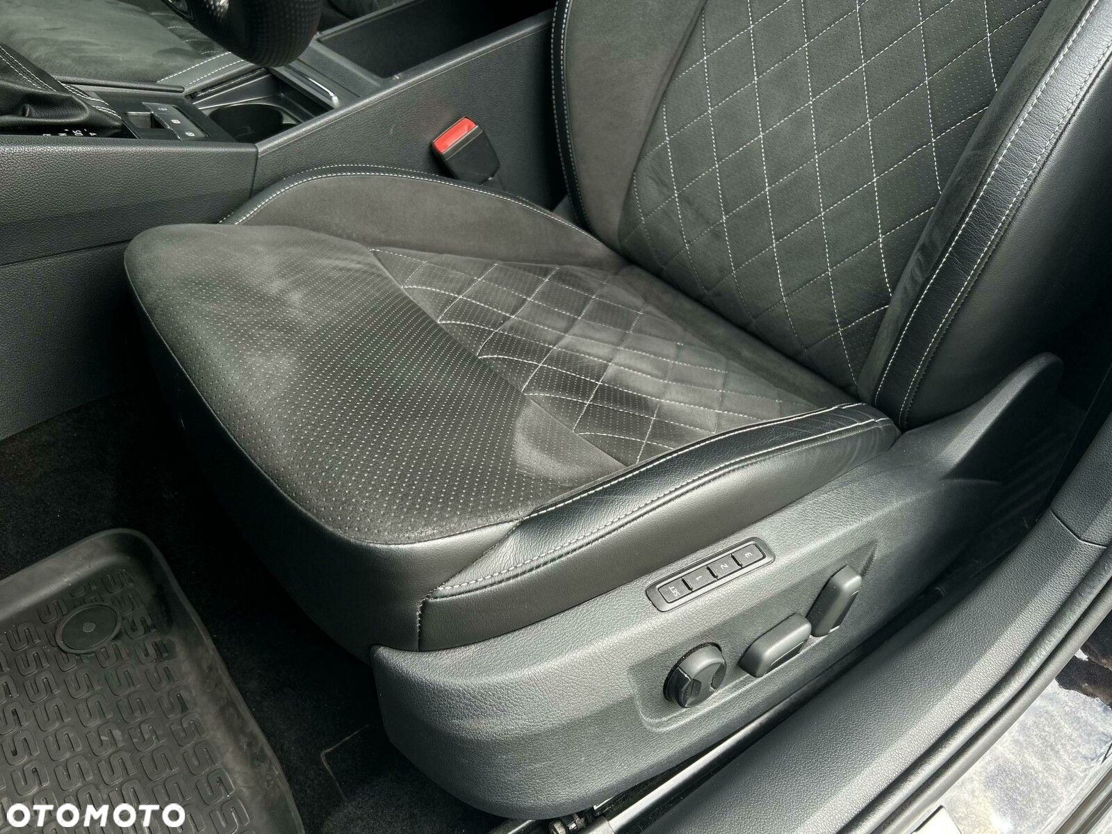 Skoda Superb 2.0 TSI Sportline DSG - 14