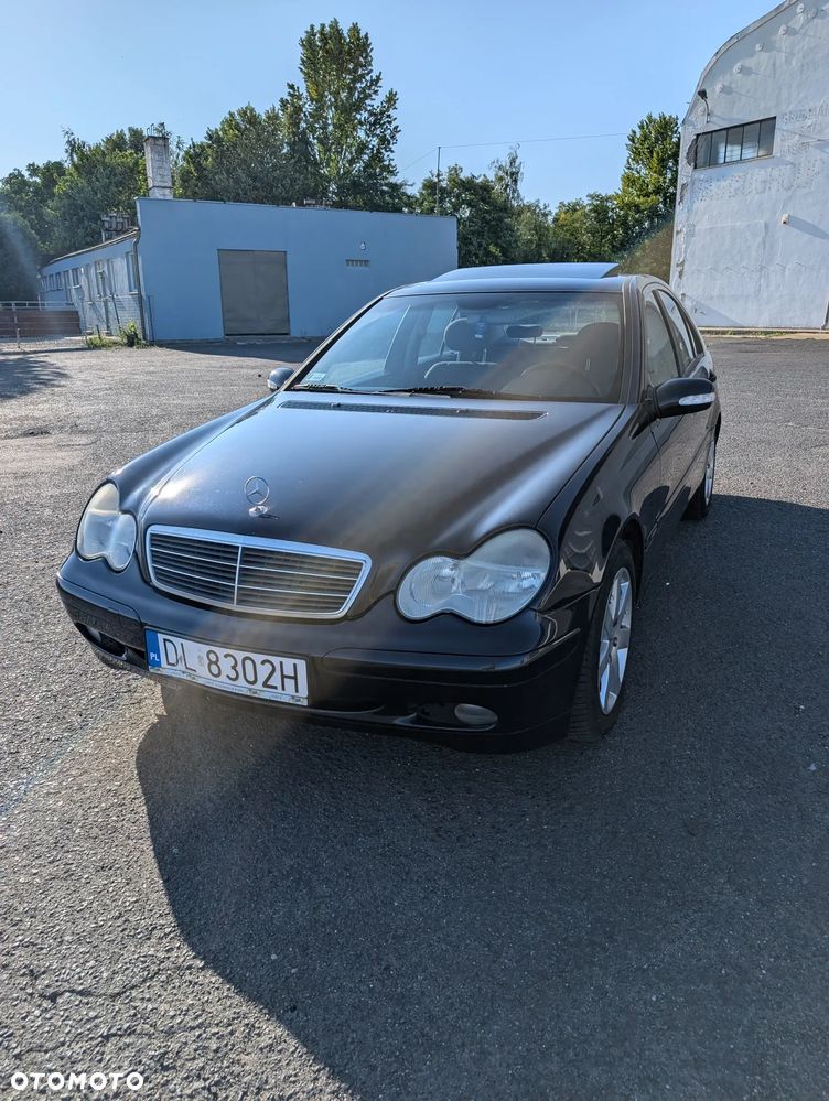 Mercedes-Benz Klasa C 180 Classic - 21