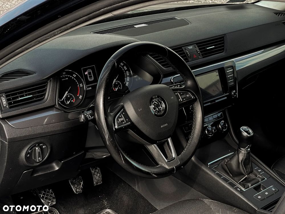 Skoda Superb 2.0 TDI Style - 19