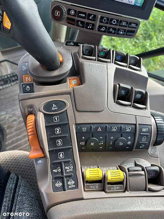 John Deere 6175R - 11