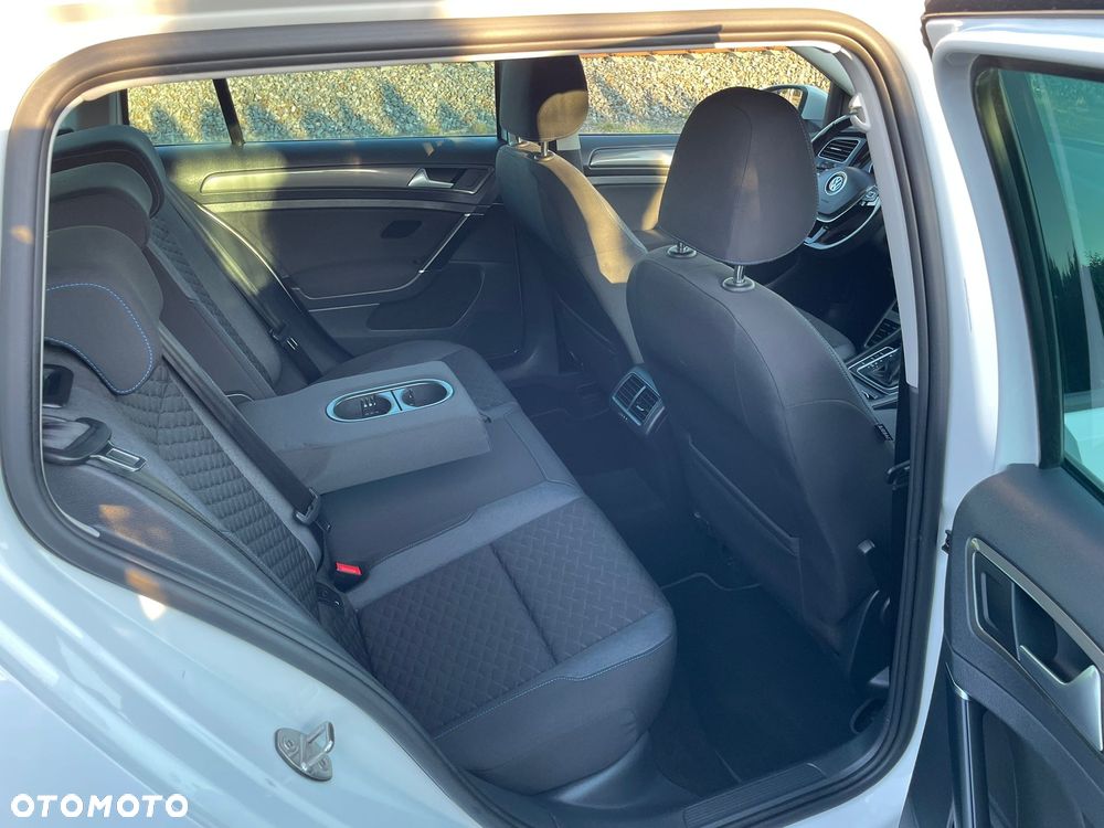 Volkswagen Golf 1.6 TDI BMT Highline DSG - 23
