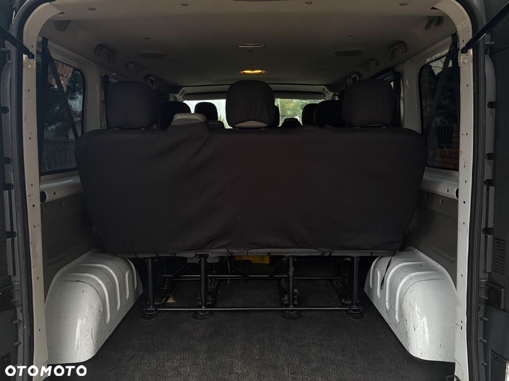 Renault Trafic - 17