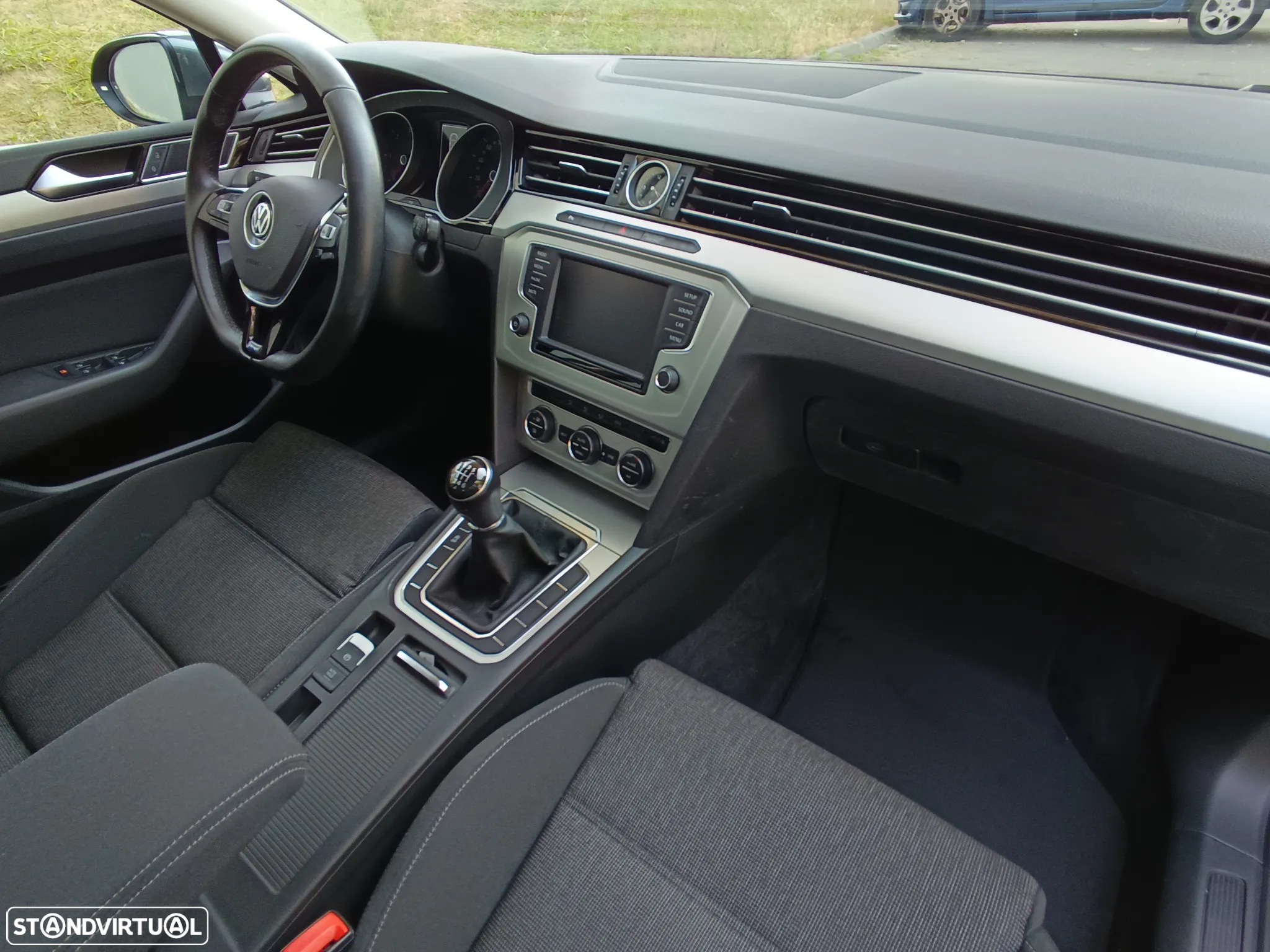 VW Passat Variant 1.6 TDI Highline - 10