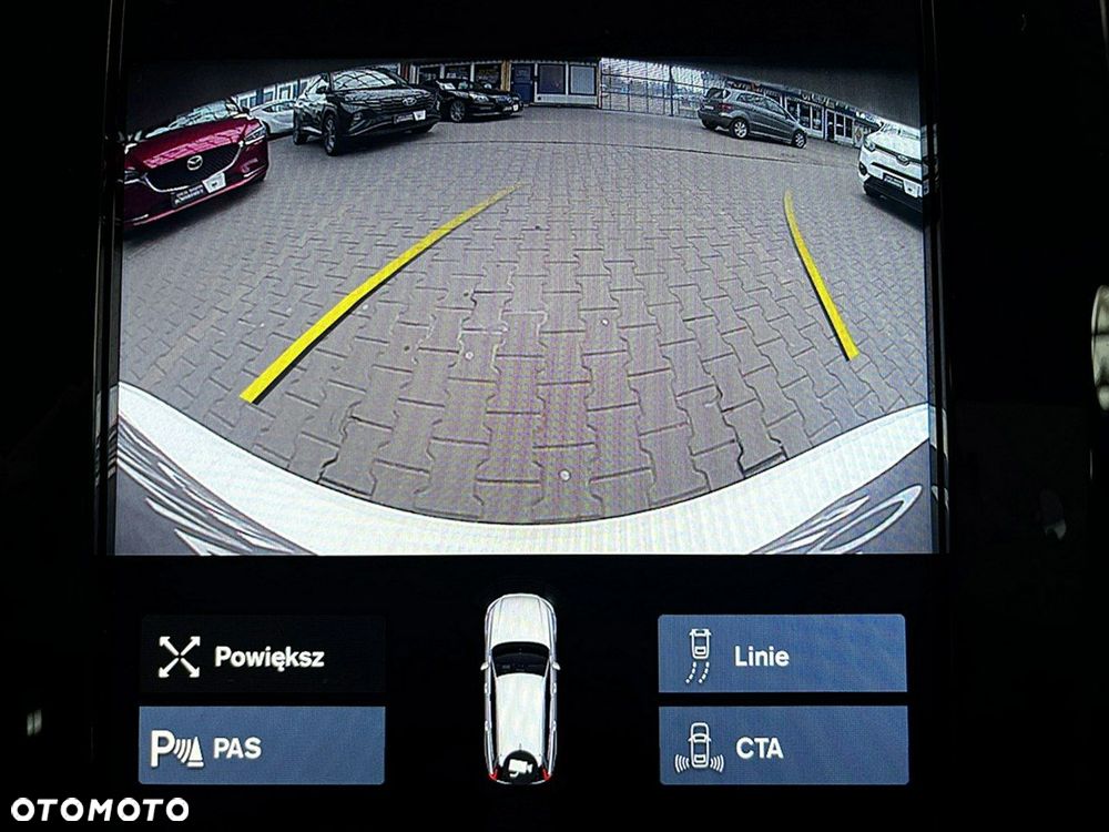 Volvo V90 Cross Country - 24