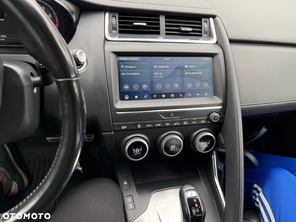 Jaguar E-Pace - 4