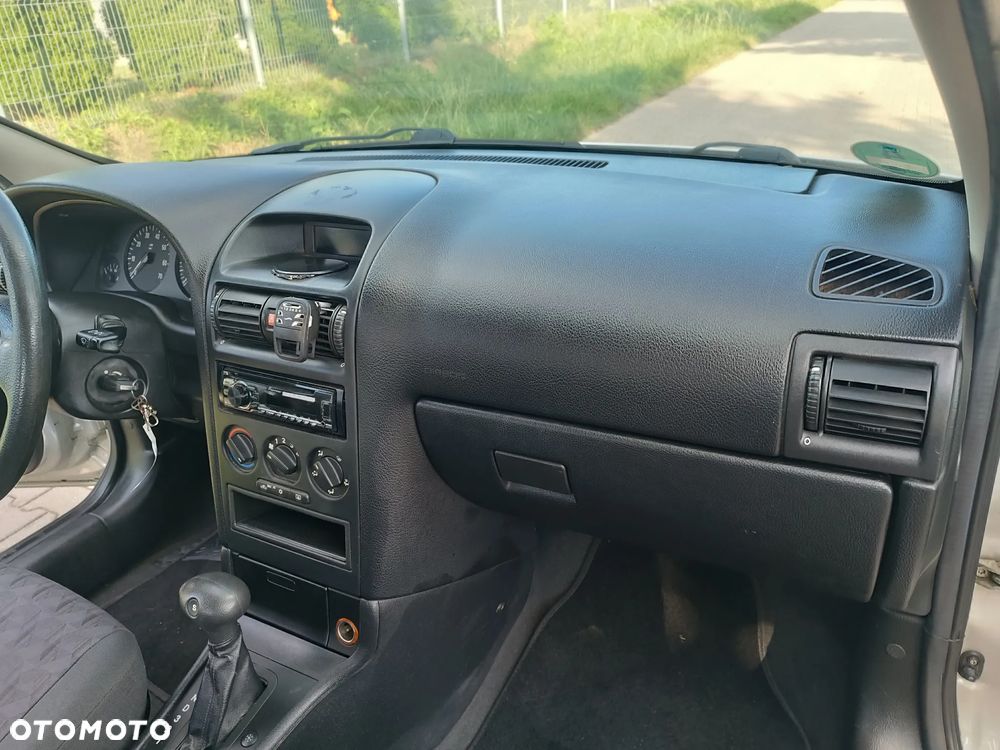 Opel Astra - 24