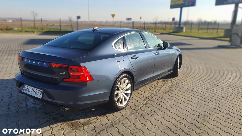 Volvo S90 D4 Geartronic Momentum Pro - 10
