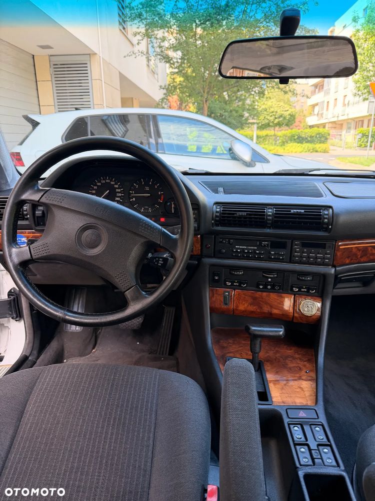 BMW Seria 7 - 12