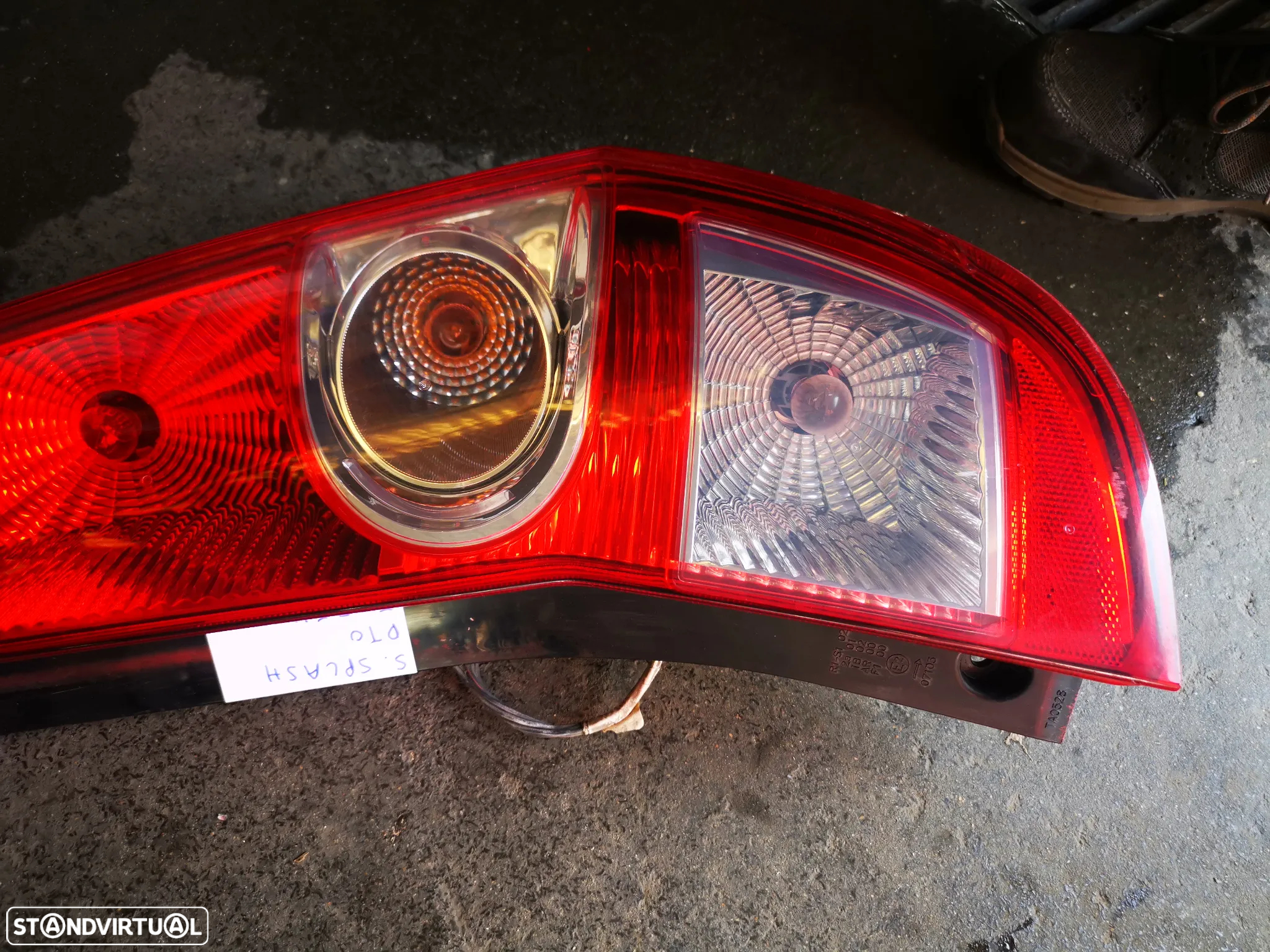 SUZUKI SPLASH FAROLIM DIREITO / ESQUERDO - FT353 FT354 - 6