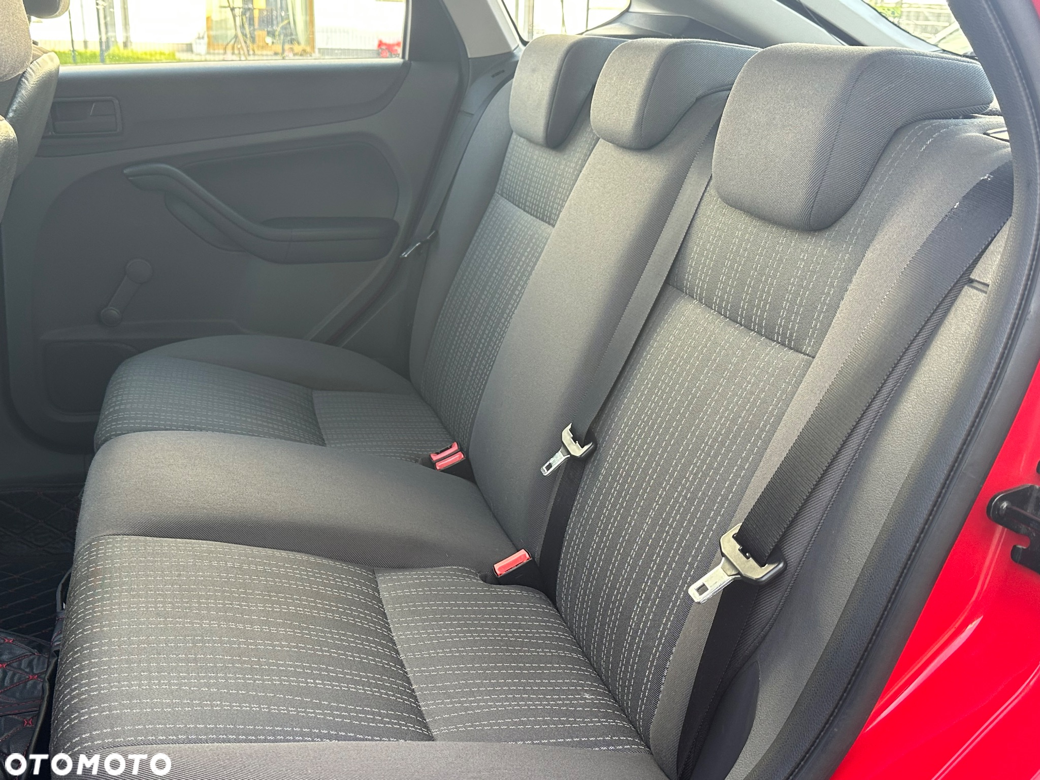 Ford Focus 1.6 TDCi Silver X - 12