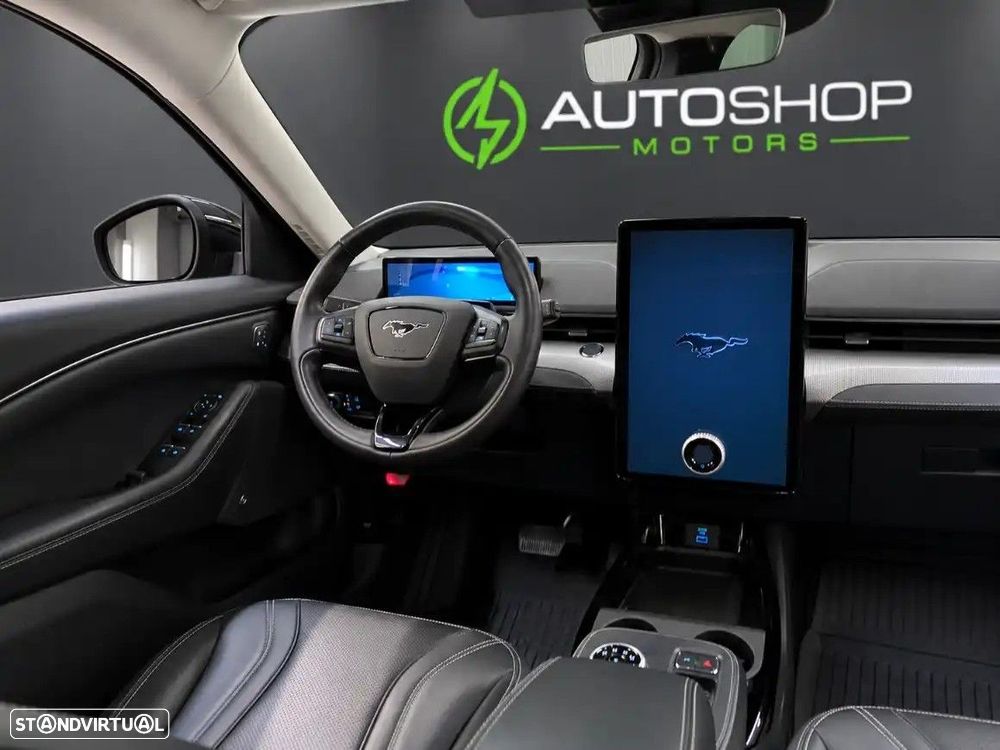 Ford Mustang Mach-E 75.7 kWh Base - 10