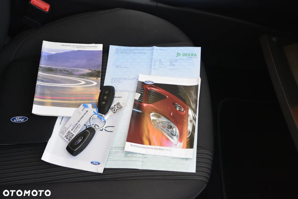 Ford Focus 1.6 EcoBoost Titanium - 21