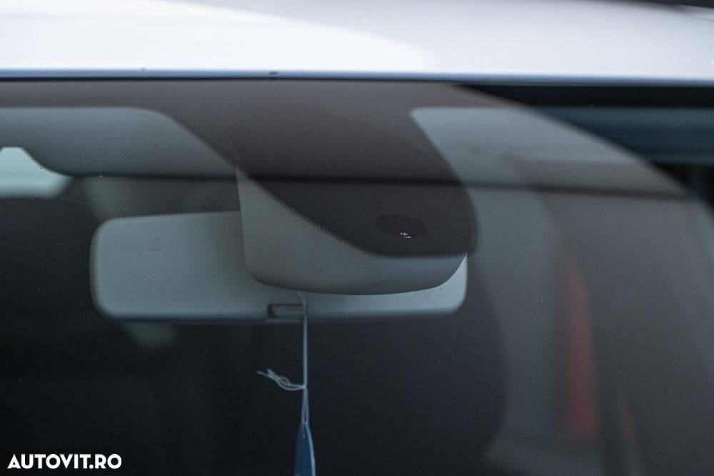 Dacia Logan TCe 90 MT6 Prestige - 33