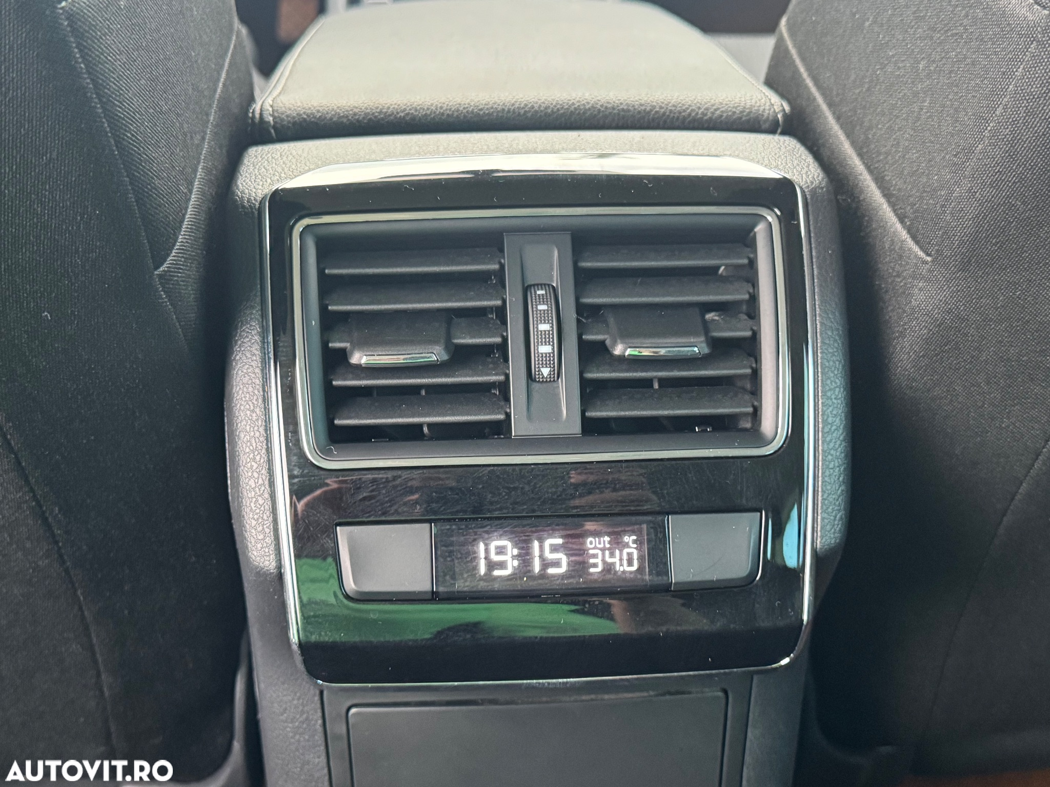 Skoda Superb Combi 1.5 TSI DSG Ambition - 10