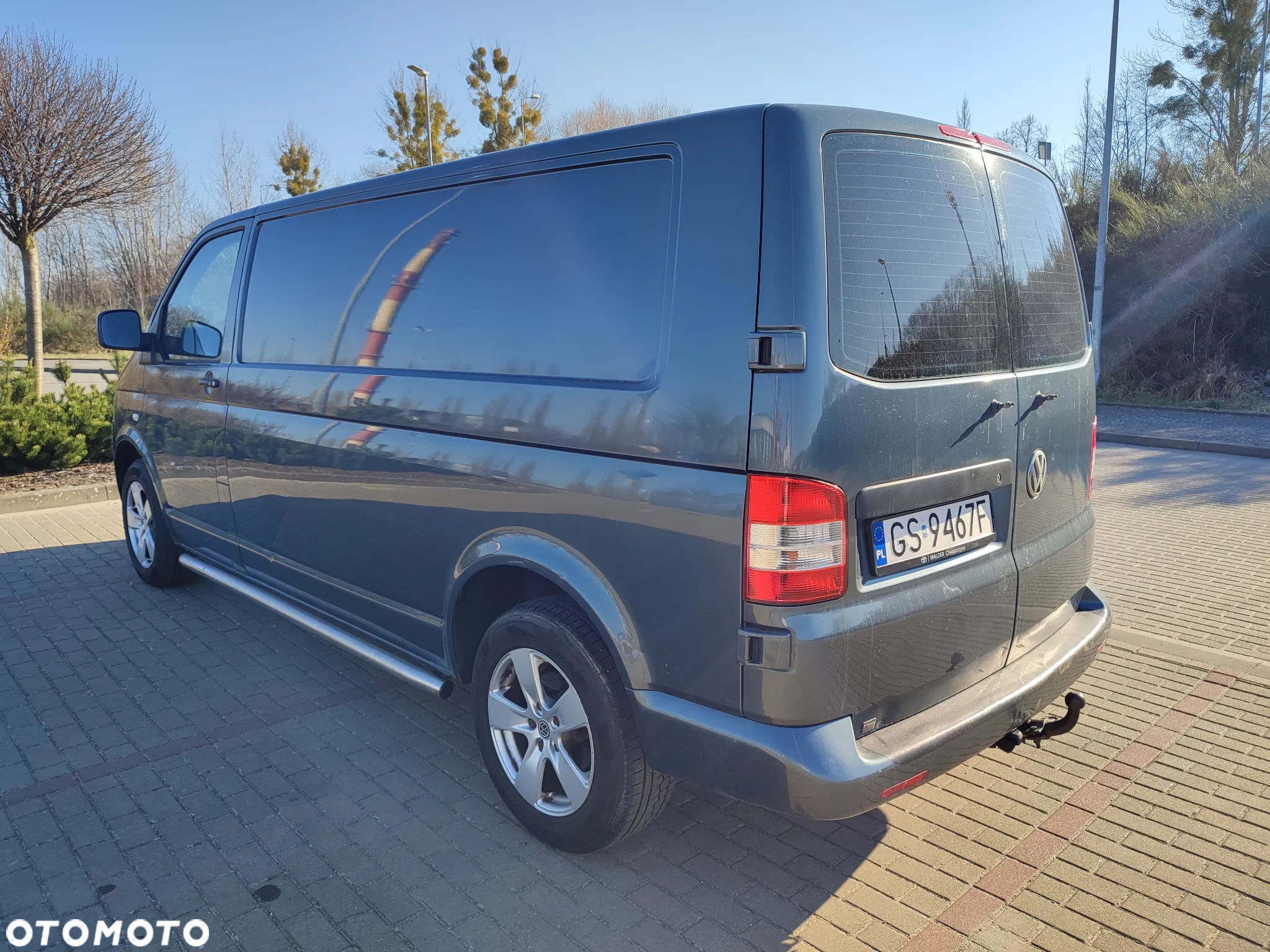Volkswagen T5 Long L2H1 2.5TDI Klima, Alu, Skrzydełka, Podłokietniki, Po pełnym serwisie - 19