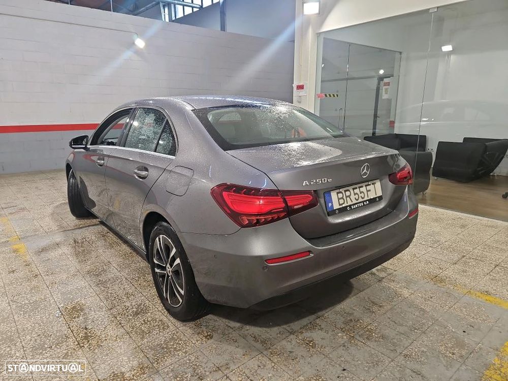 Mercedes-Benz A 250 Limousine e - 2
