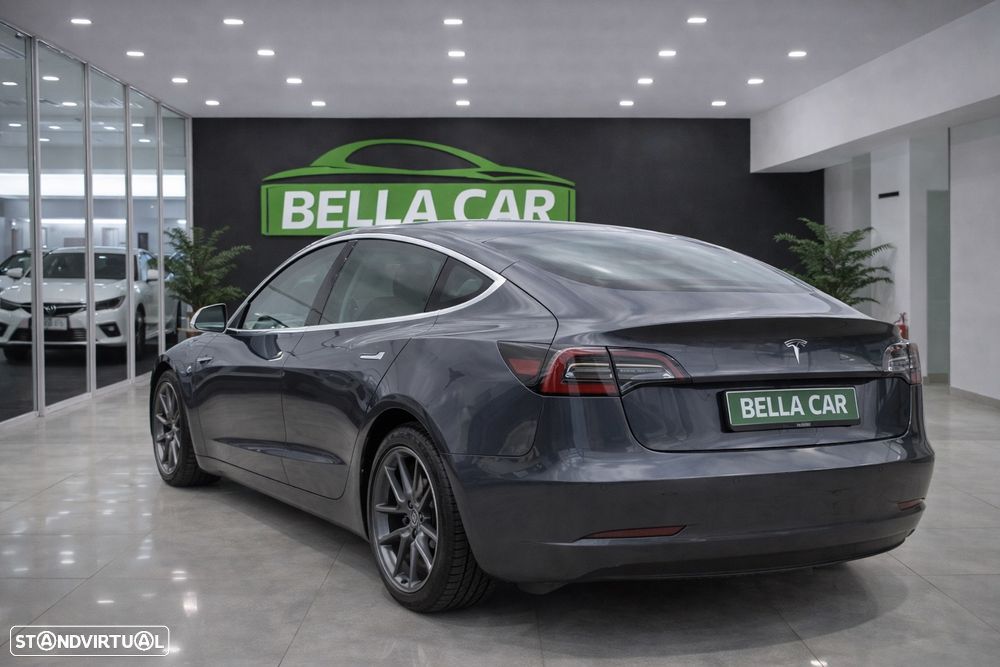 Tesla Model 3 Standard Range Plus RWD - 3