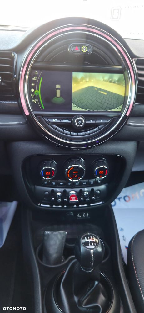 MINI Clubman Cooper Untold Edition - 24
