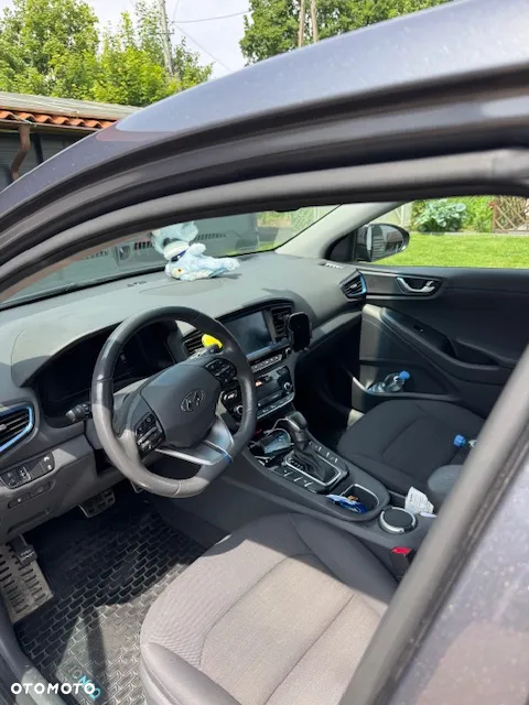 Hyundai IONIQ hybrid Premium - 3