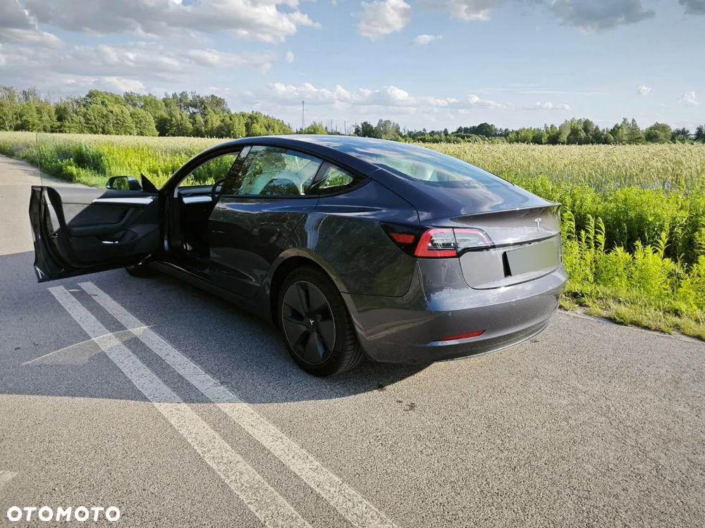 Tesla Model 3 Long Range AWD - 9
