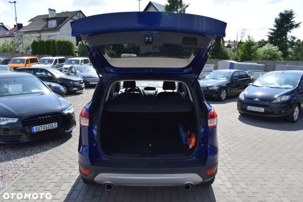 Ford Kuga - 12