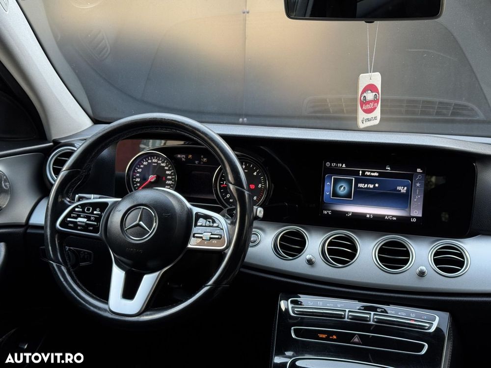 Mercedes-Benz E - 9