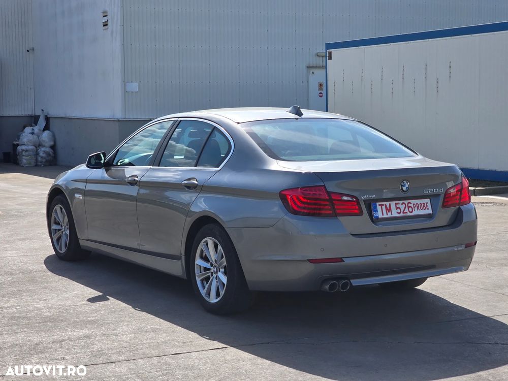 BMW Seria 5 520d Aut. - 3