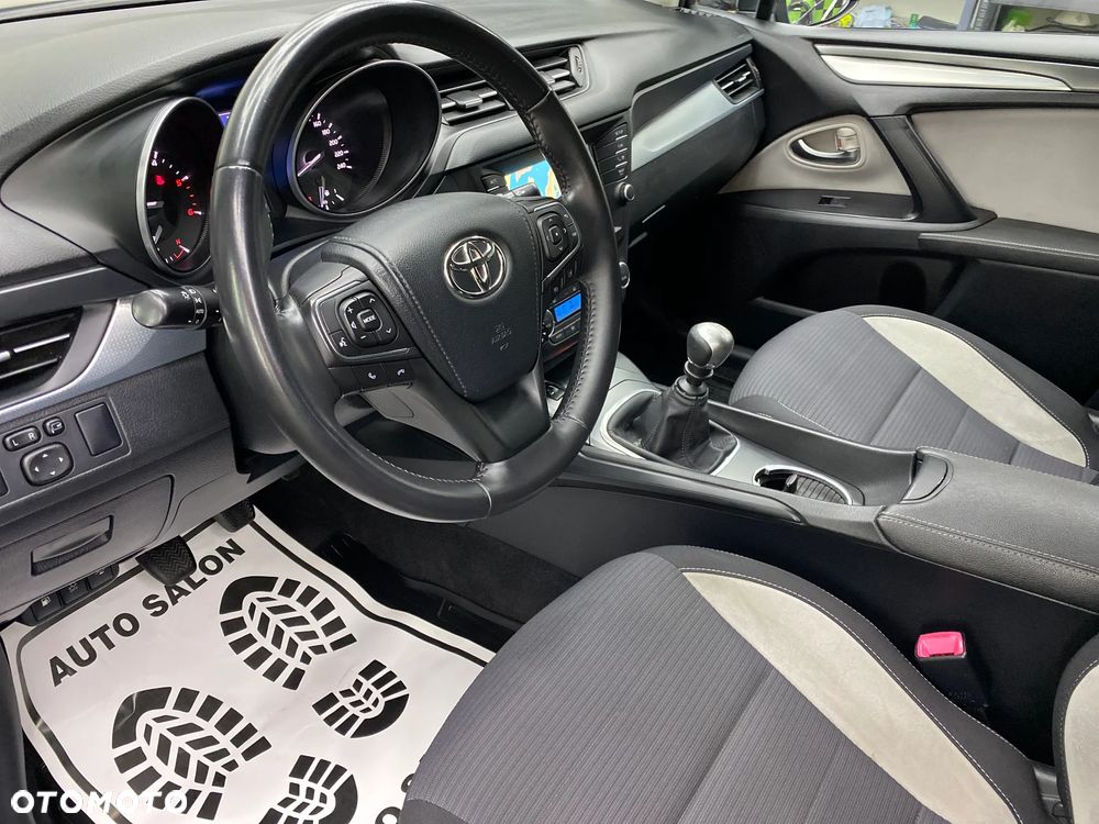 Toyota Avensis 2.0 D-4D Prestige - 8