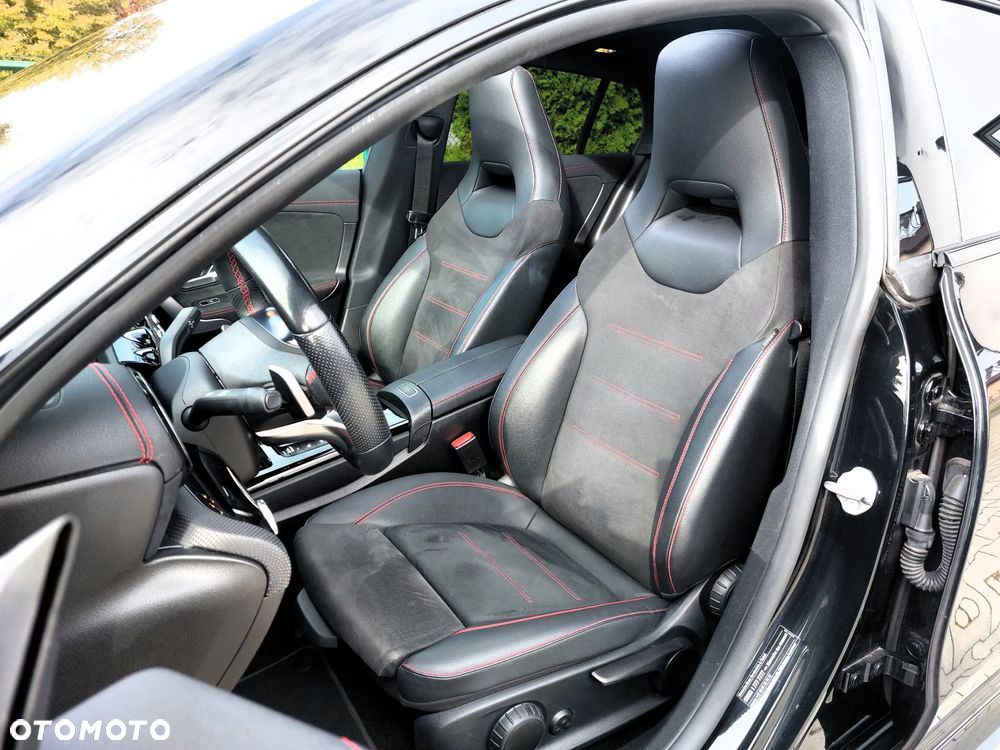Mercedes-Benz CLA 200 Shooting Brake 7G-DCT AMG Line - 23