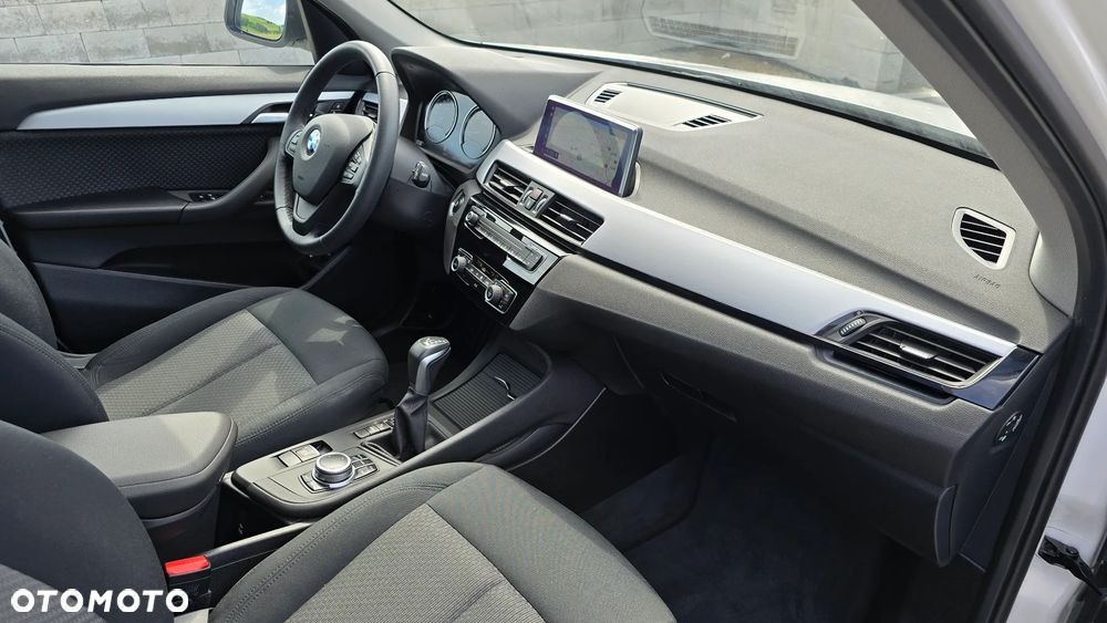 BMW X1 xDrive25e Business Edition - 17