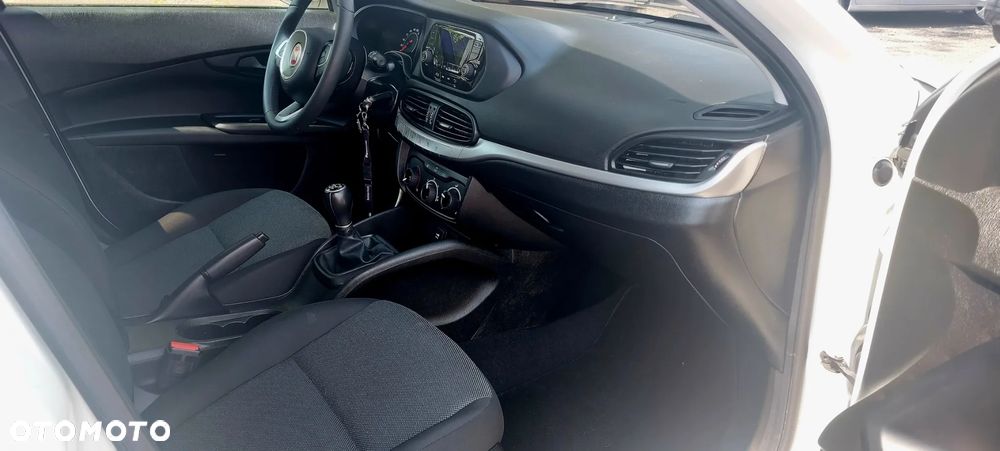Fiat Tipo 1.3 MultiJet 16v Lounge - 19