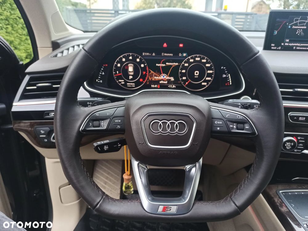 Audi Q7 - 24