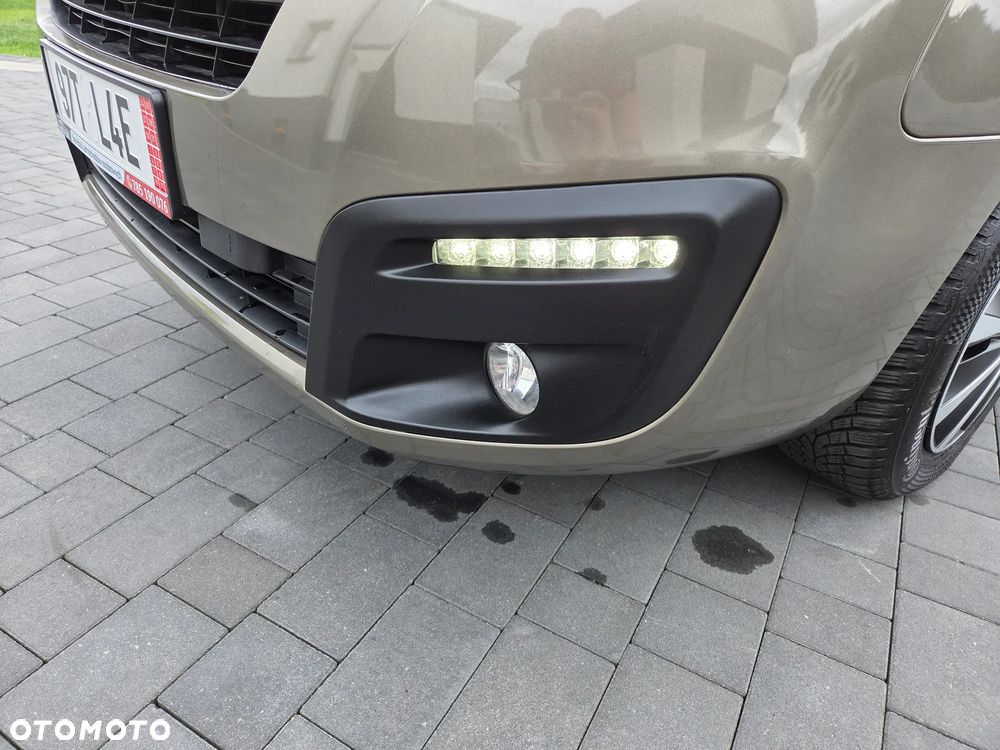 Citroën Berlingo Multispace BlueHDi 120 S&S SHINE - 20