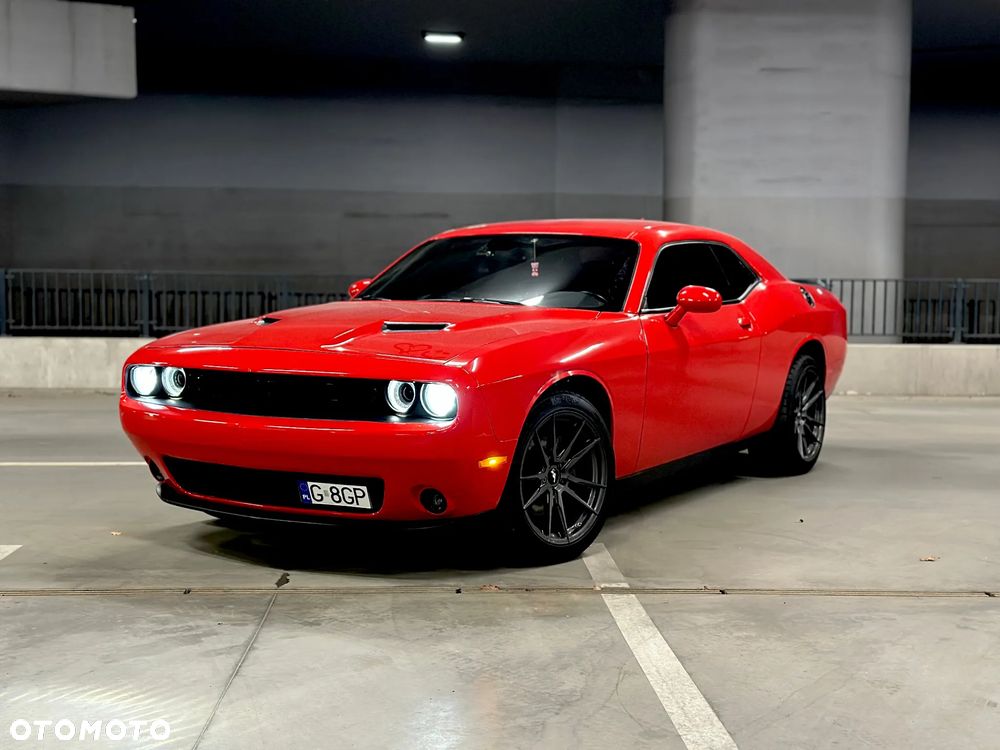 Dodge Challenger - 17