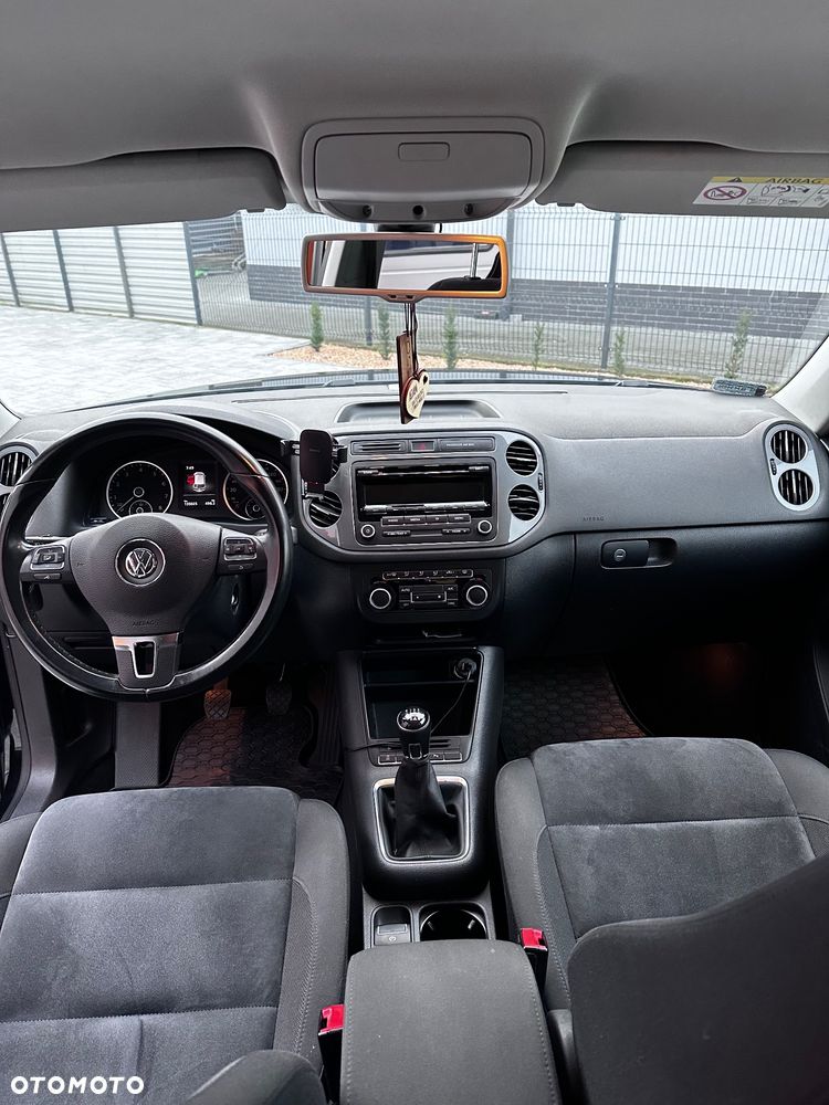 Volkswagen Tiguan - 16