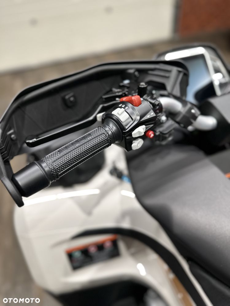 Benda Redstone 550 - 33