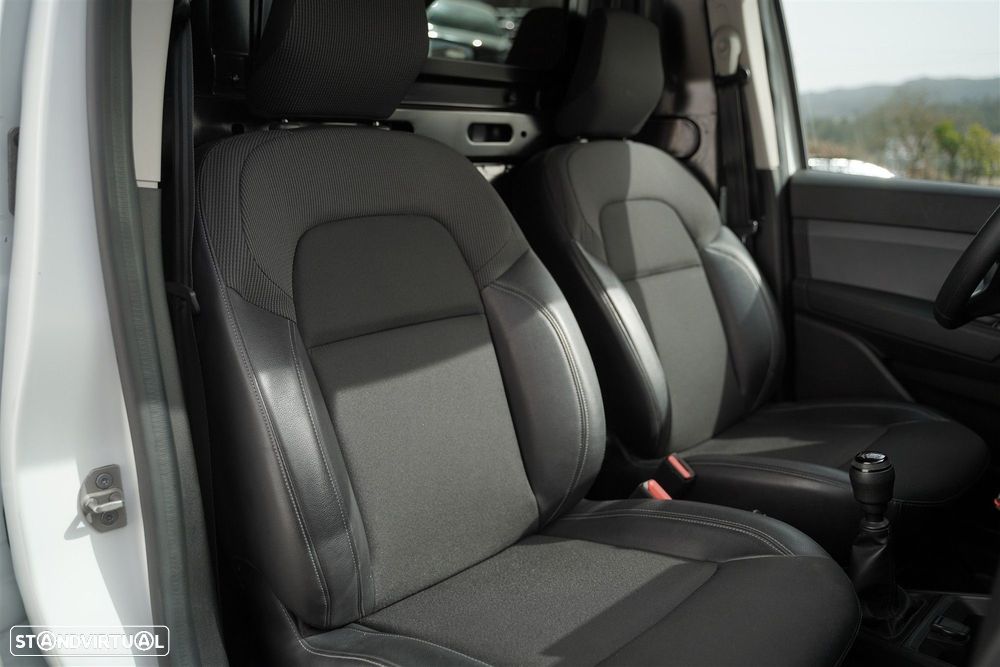 Renault Express 1.5 Blue dCi Advance - 27